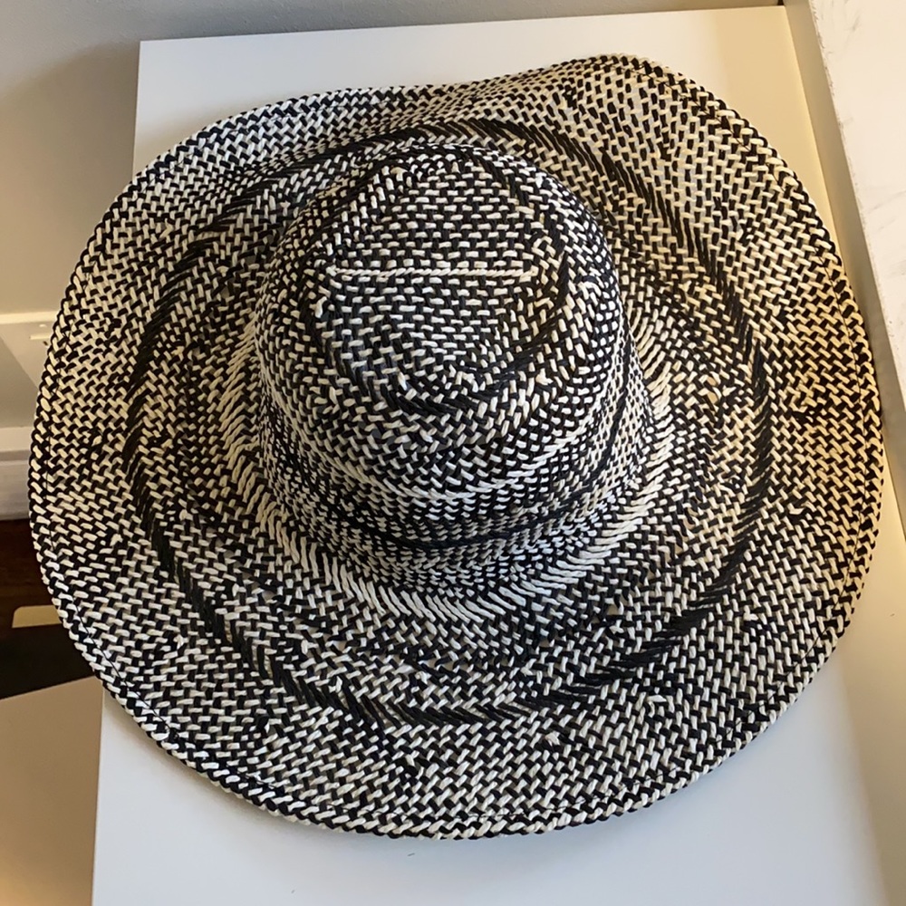 Floppy Hat - Picture 2 of 3